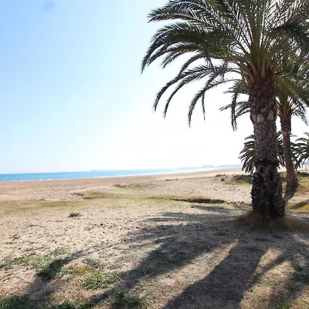 Apartment Global Properties, Planta Baja En Apartamento En